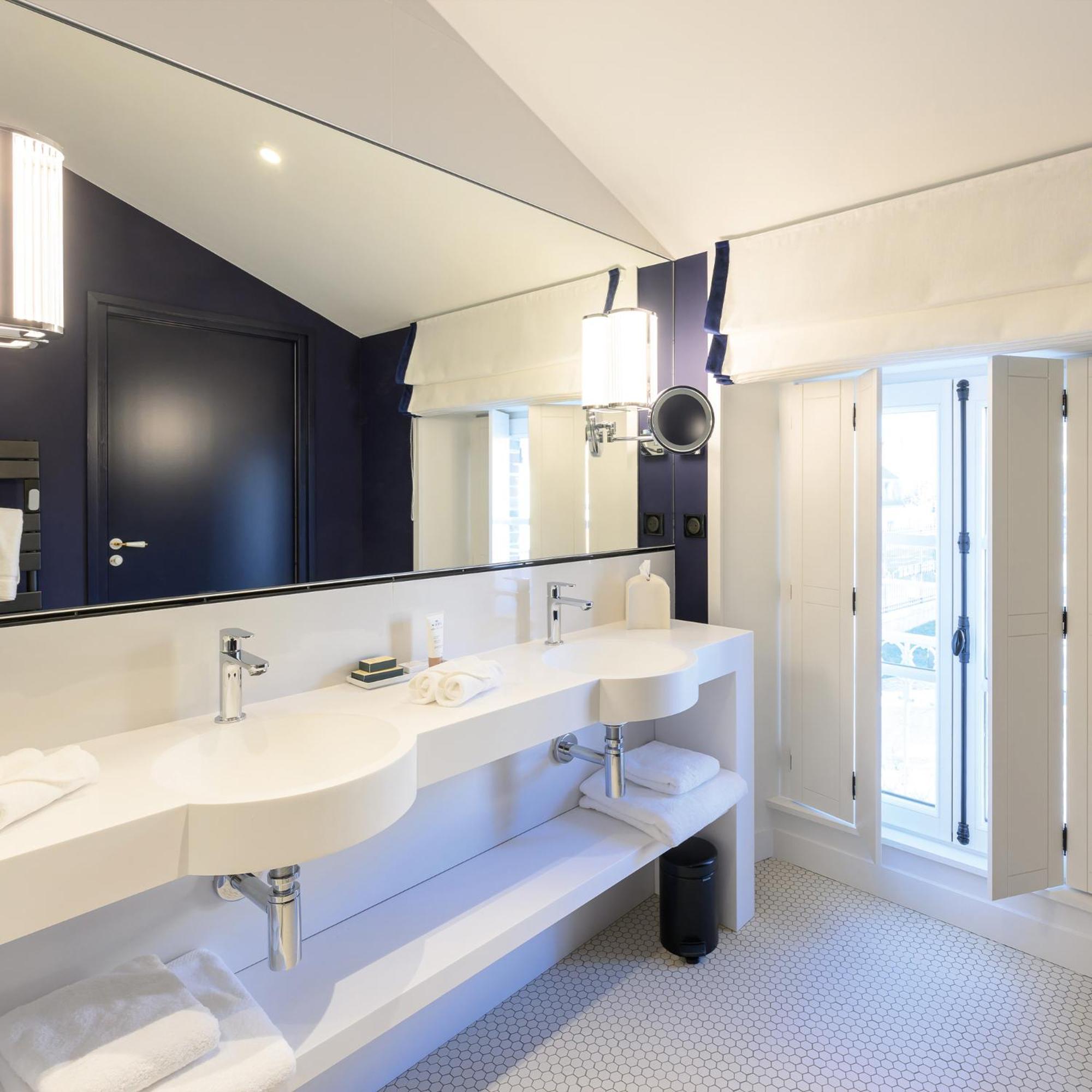 Les Suites Bb, Champagne Besserat De Bellefon Epernay Exterior photo