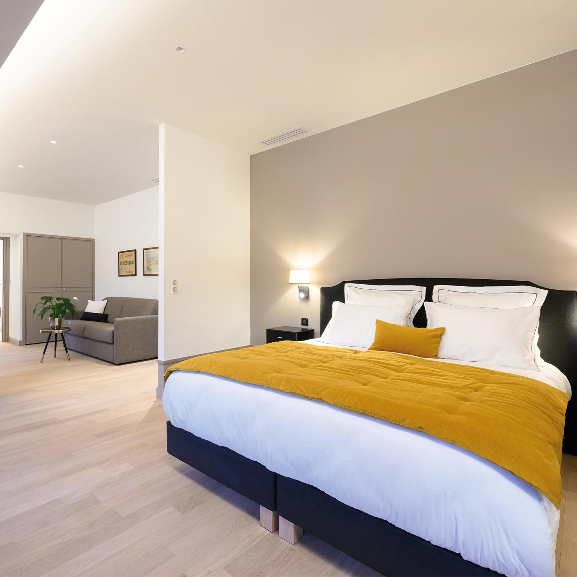 Les Suites Bb, Champagne Besserat De Bellefon Epernay Exterior photo
